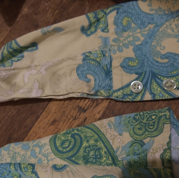 COPY - Yellow, blue and green button down shirt - Picture 8 of 10